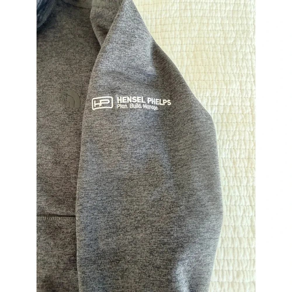The North Face Mens XL Grey Quarter Zip Fleece Pullover Hensel Phelps Logo